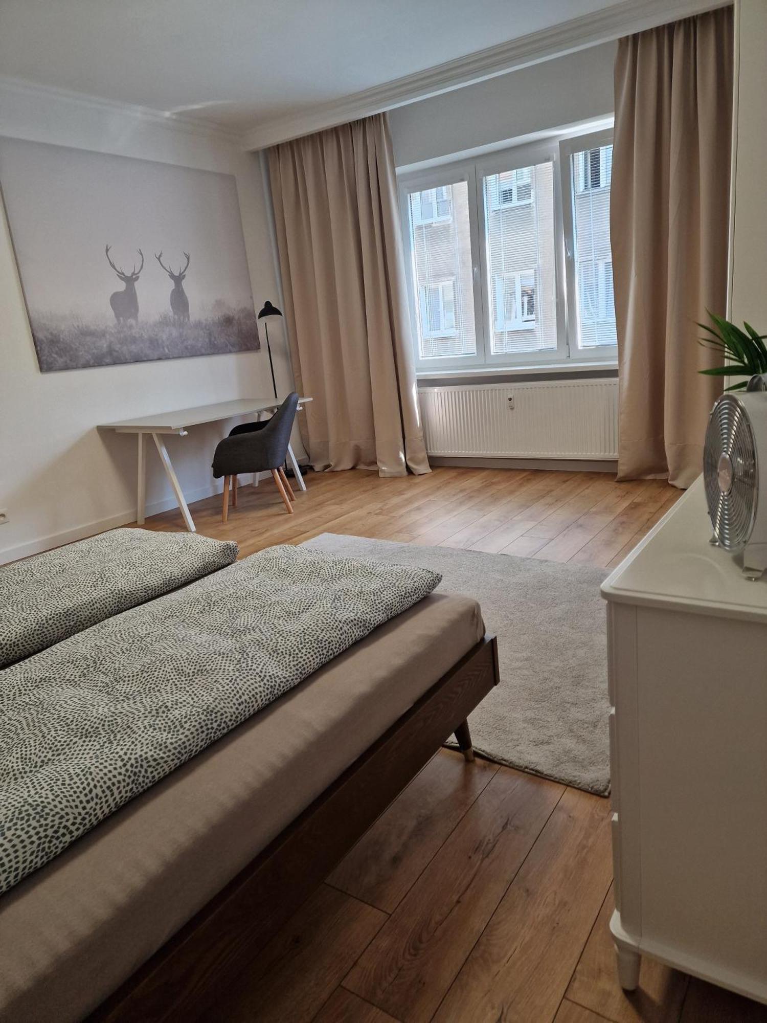 Old Town Apartment - 2 Bedrooms บราติสลาวา ภายนอก รูปภาพ